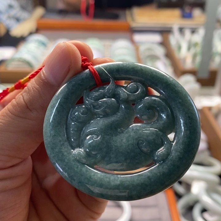 翡翠未镶嵌颈饰张****V