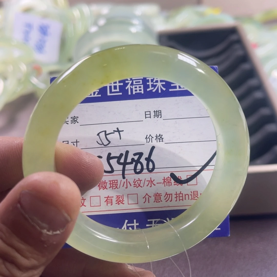 蛇纹石玉未镶嵌戒指