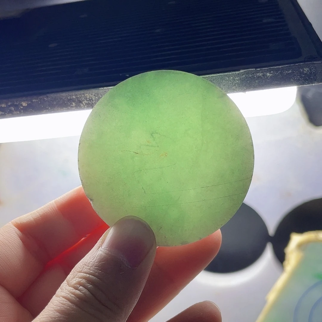 翡翠颈饰未镶嵌毛料56