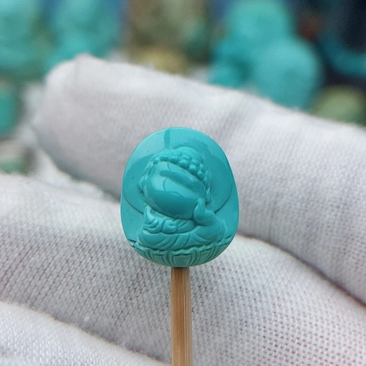 绿松石未镶嵌颈饰