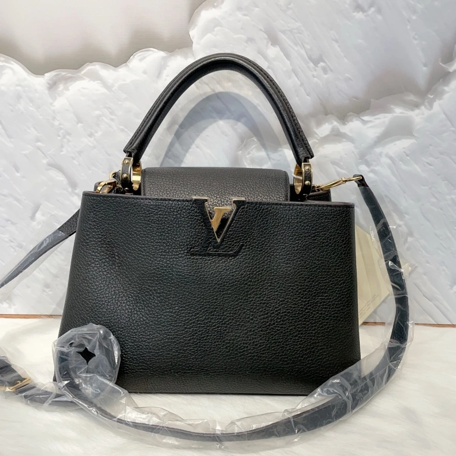 95新 LouisVuitton/路易威登 1244 5186 路易威登全皮黑cap手提包
