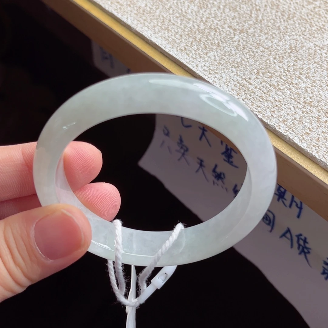 翡翠未镶嵌手镯手镯