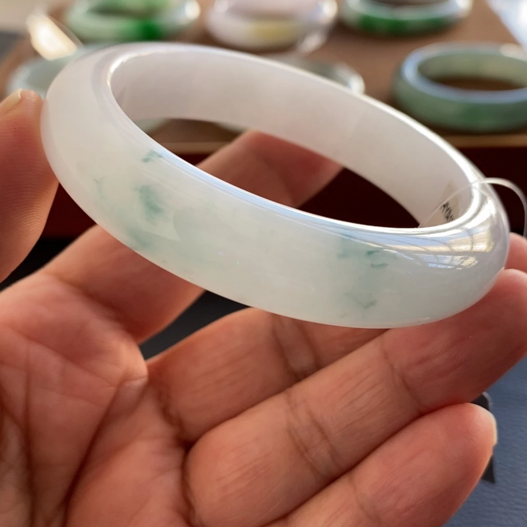 翡翠未镶嵌手镯天然翡翠手镯