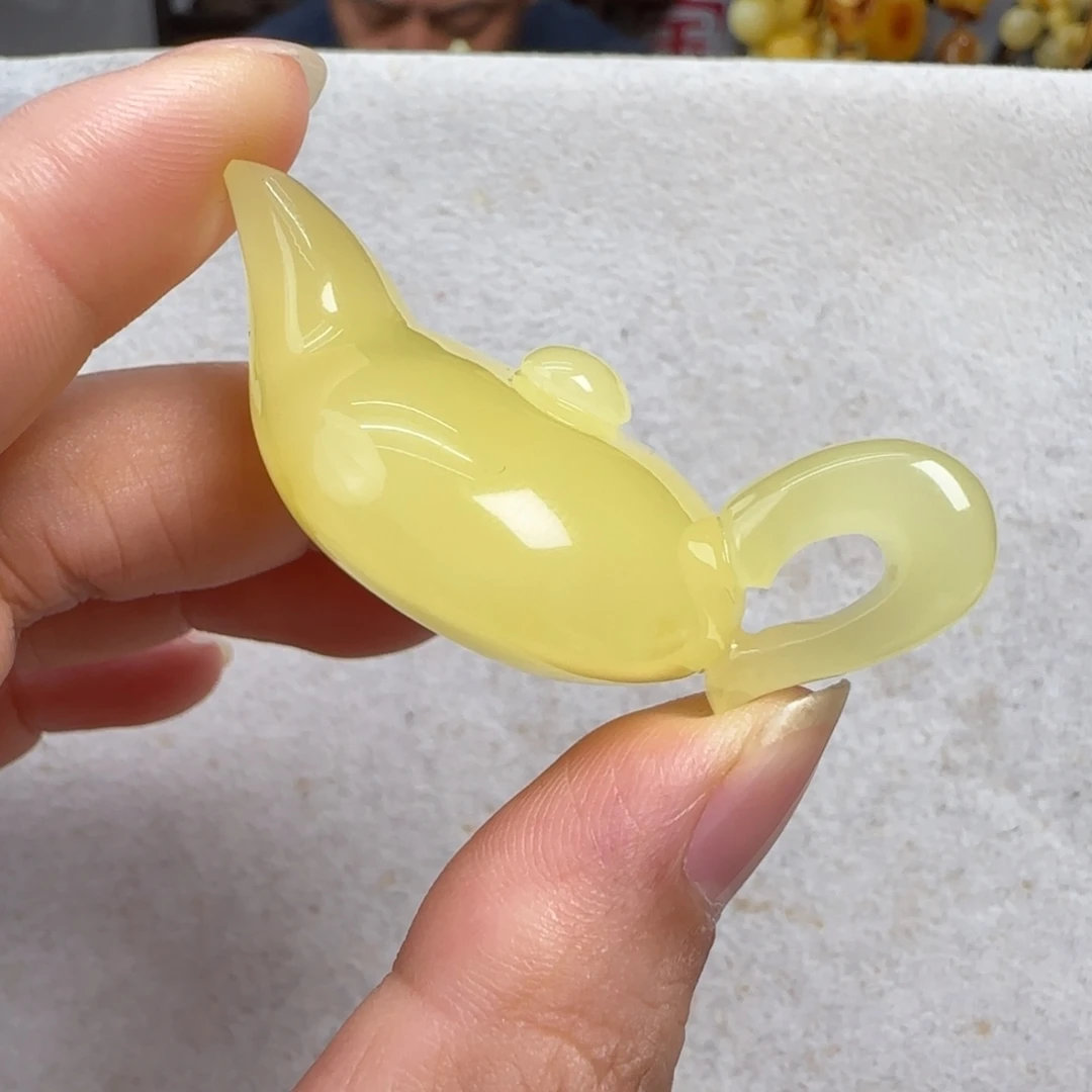 蜜蜡未镶嵌珠宝奇石