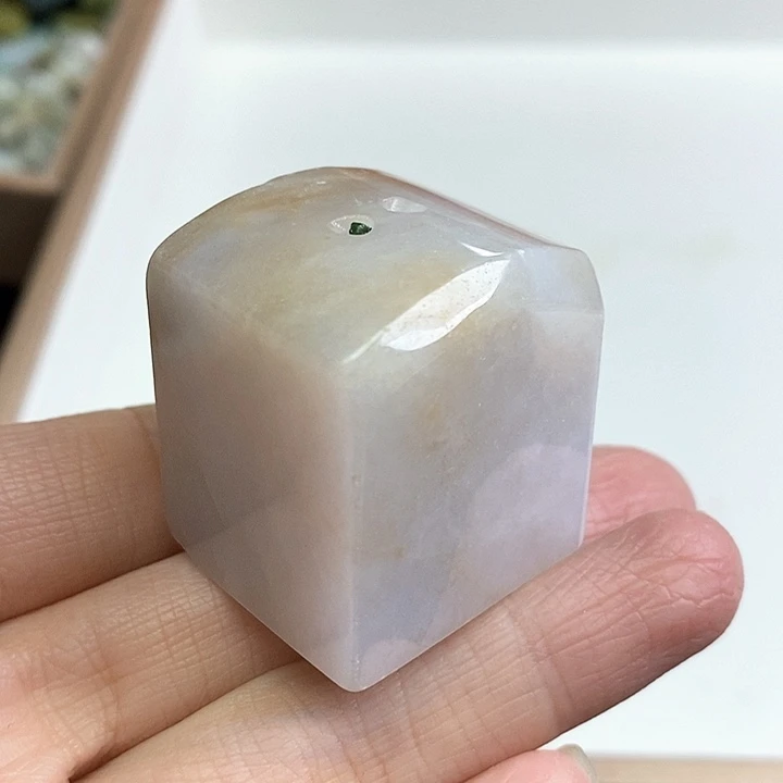 翡翠未镶嵌颈饰天然翡翠50