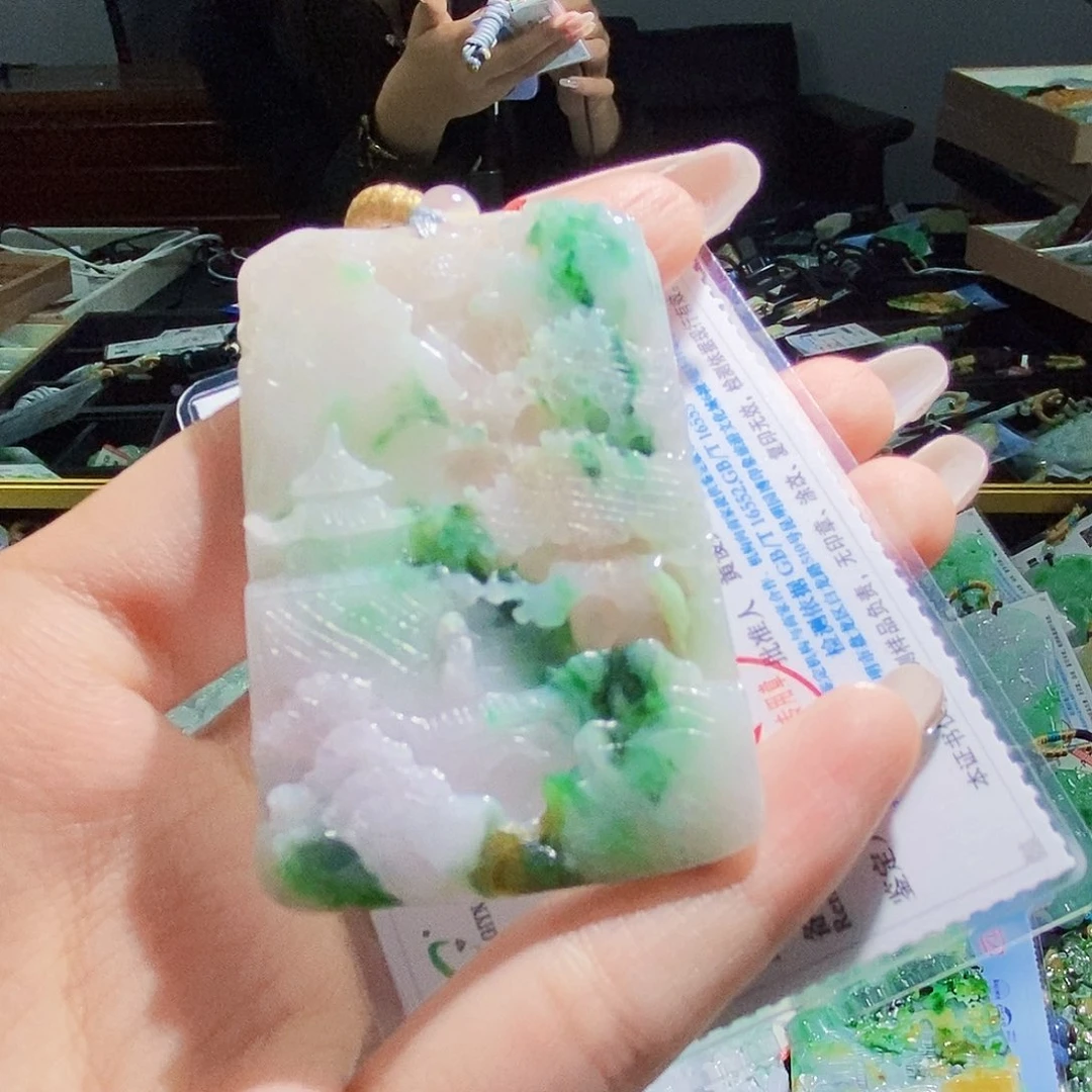 颈饰未镶嵌翡翠翡翠