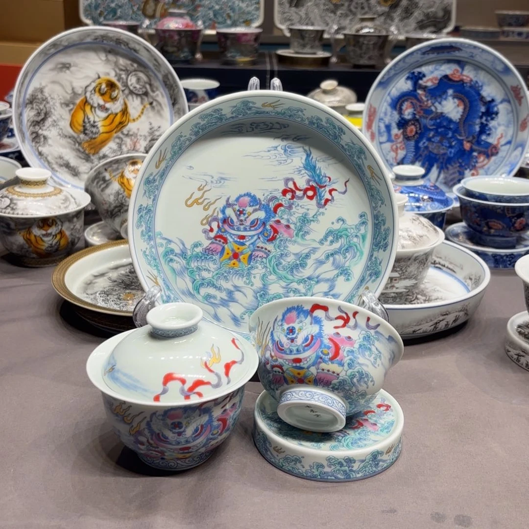 摆件景德镇陶瓷艺术展