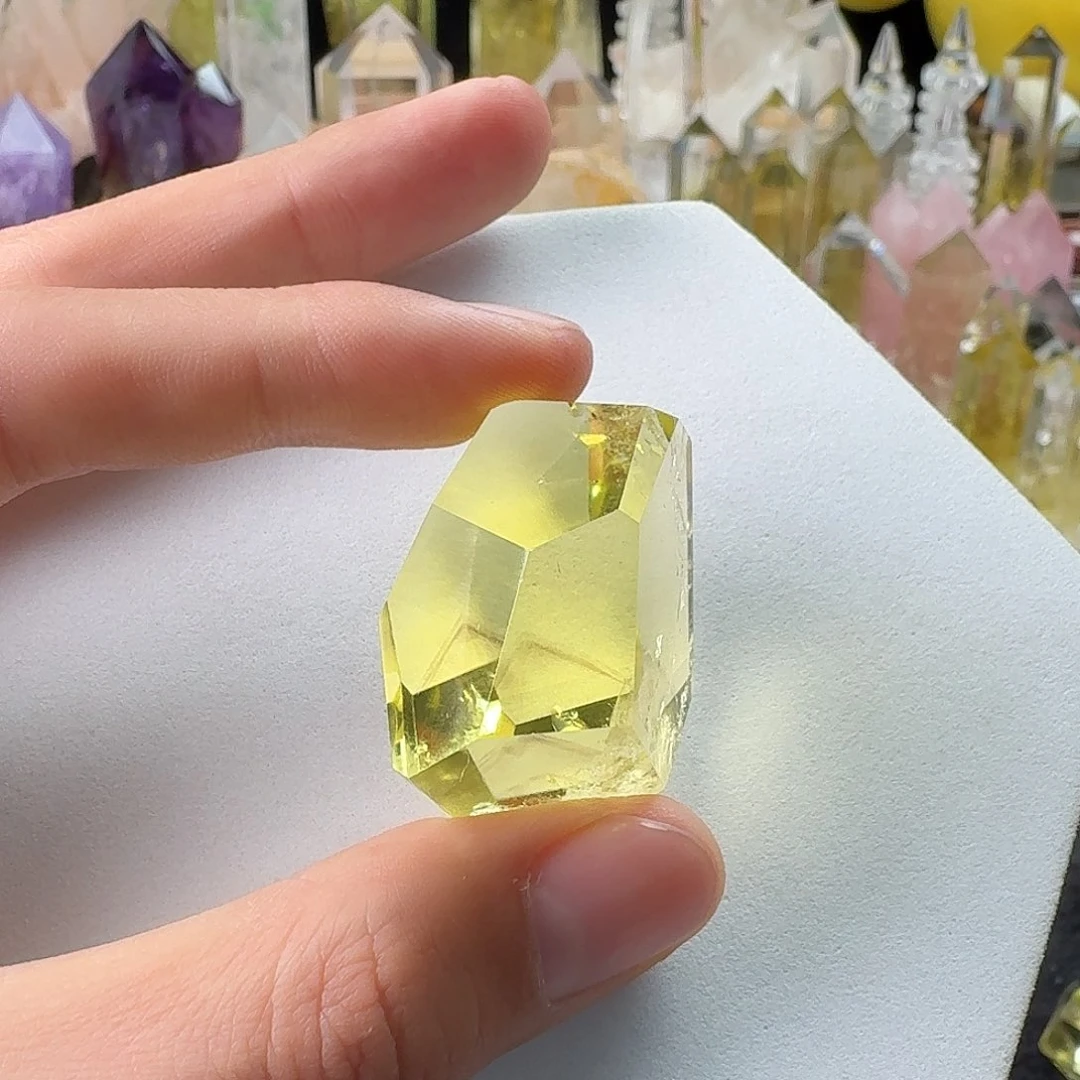 未镶嵌珠宝半成品水晶黄水晶