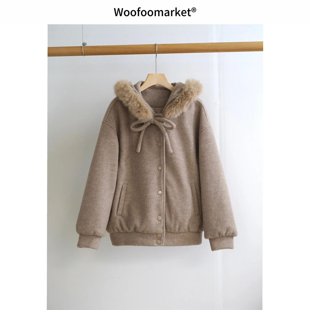 【海街日集】斜纹毛呢 毛领连帽夹棉保暖外套女冬季 AWWT065