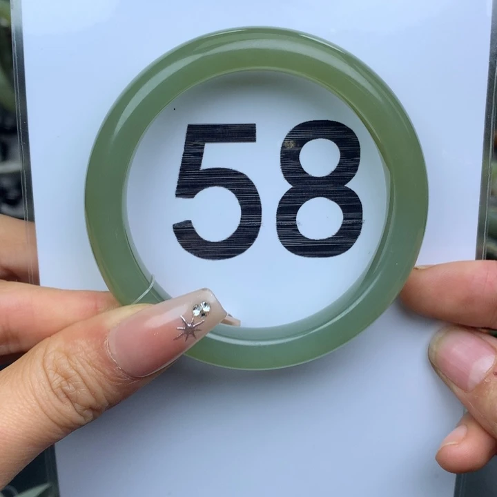 未镶嵌手镯和田玉32