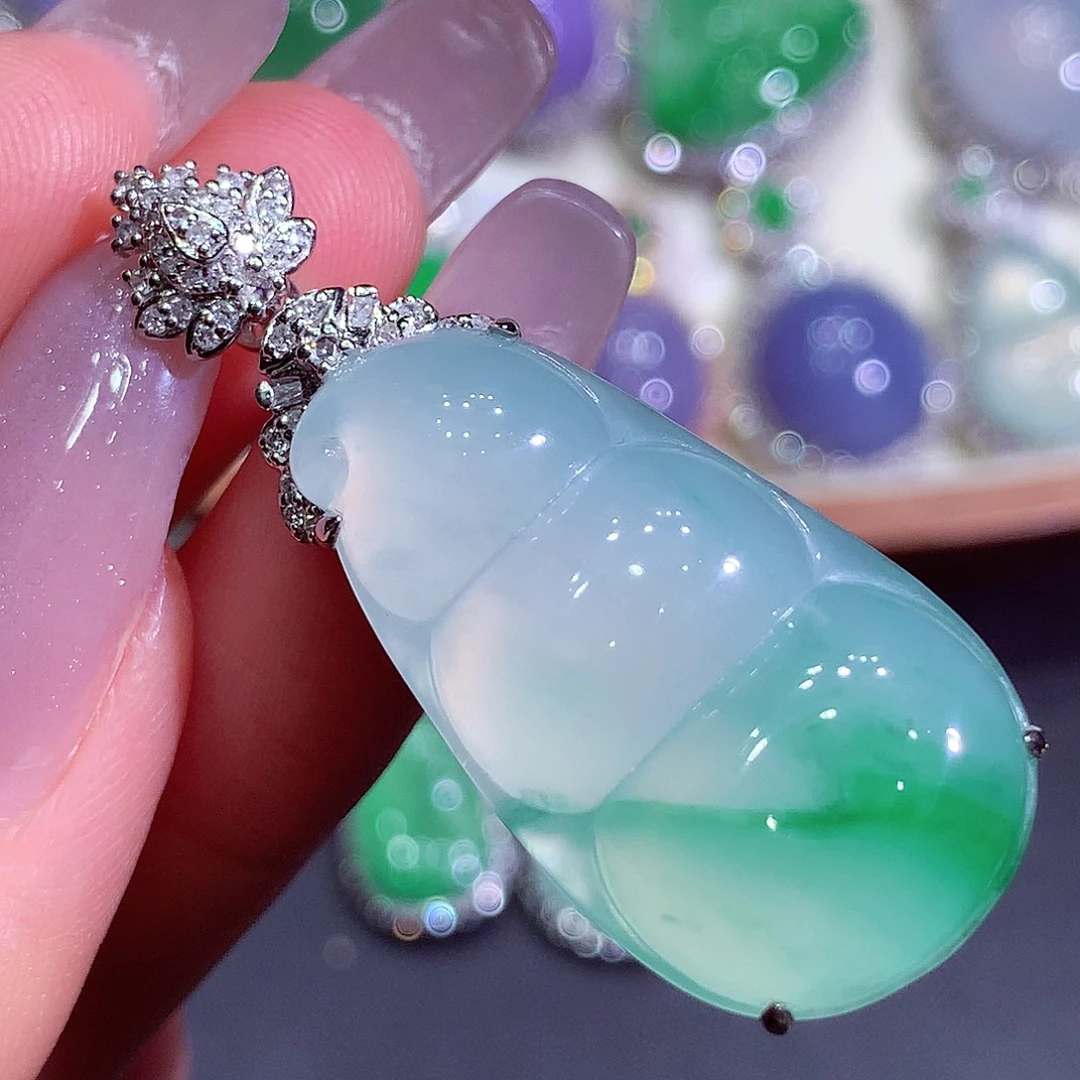 翡翠18K金镶嵌吊坠(不含链)