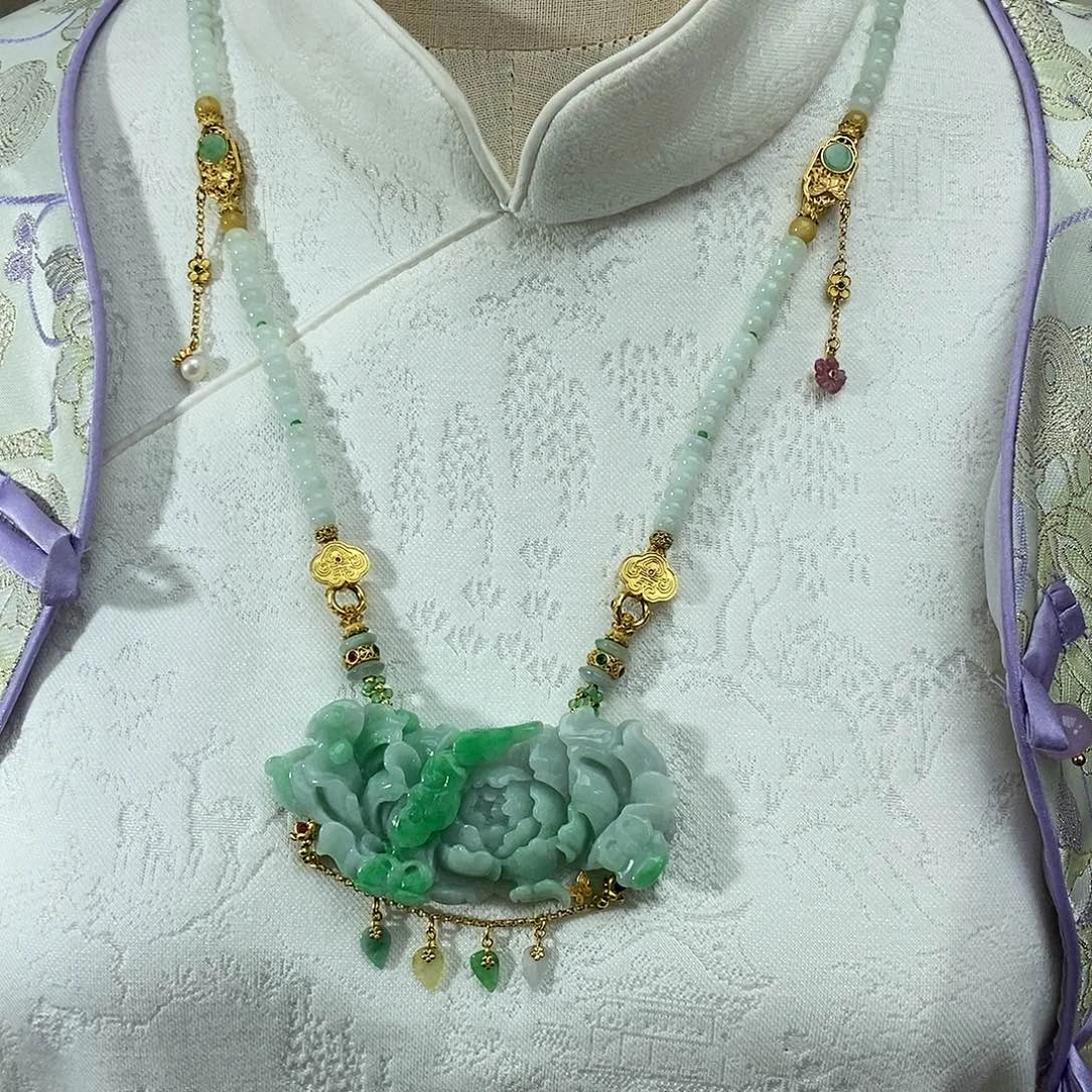 翡翠未镶嵌颈饰天然