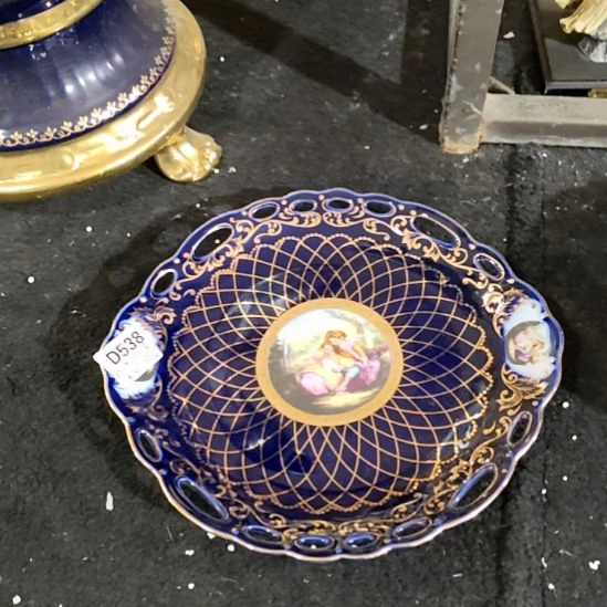 陶瓷果盘默认微瑕无磕碰特价出不退换