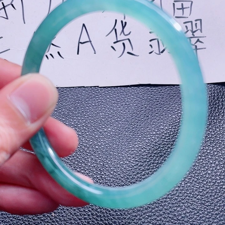 翡翠颈饰未镶嵌99999999