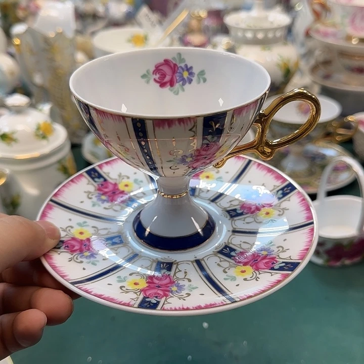 鹿与海陶瓷有限公司