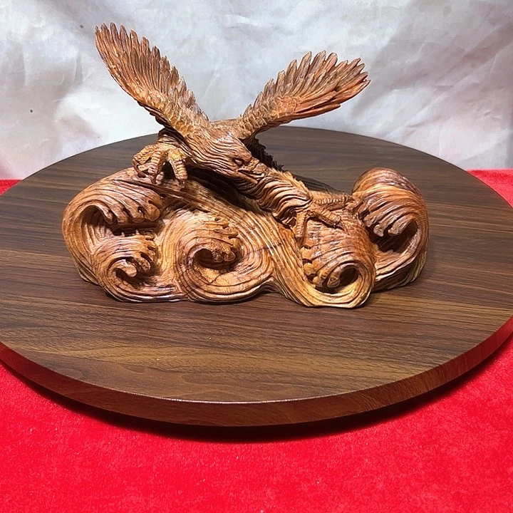 柏木（崖柏）用****8崖柏手工雕刻鹏程万里