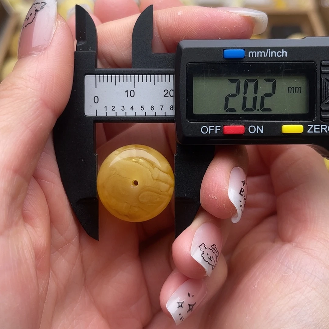 琥珀未镶嵌裸石蜜蜡蜜糖色墩子鸽