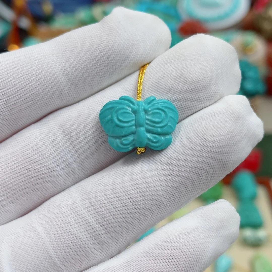 绿松石未镶嵌珠宝奇石