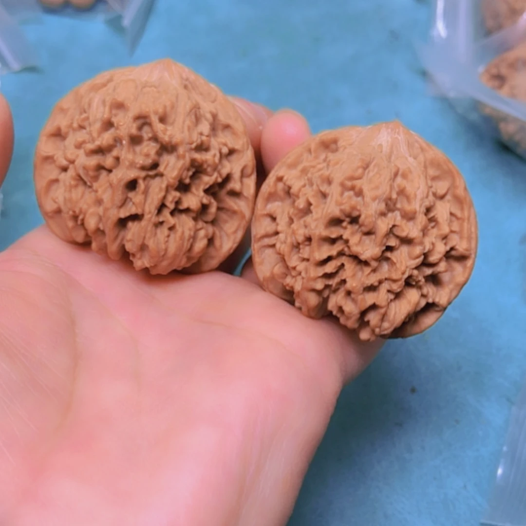 【闪购商品】摆件核桃43满天星修尖