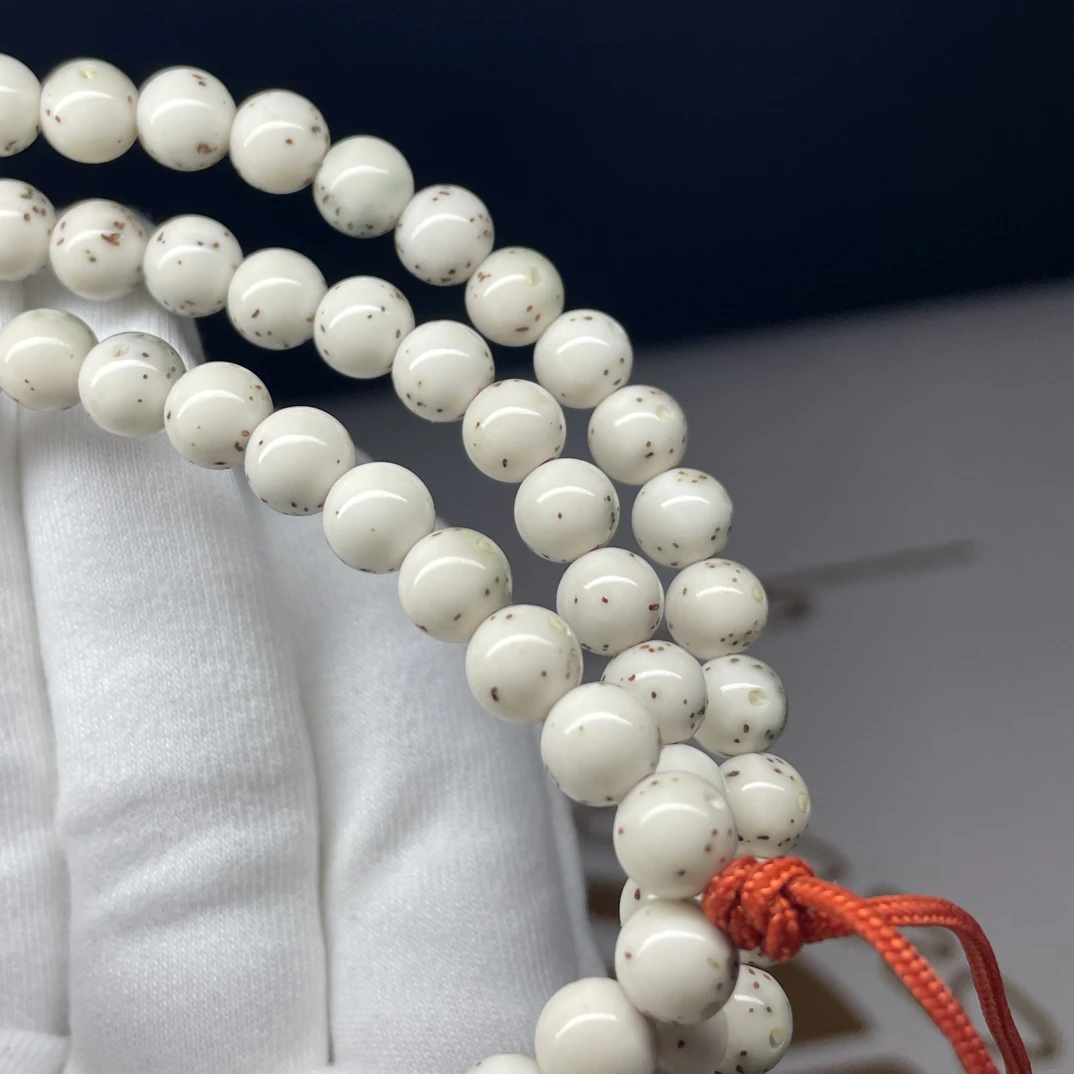 极品7圆石玉脖挂 四分之三留白 超细星 保干保老保顺色 料性超好