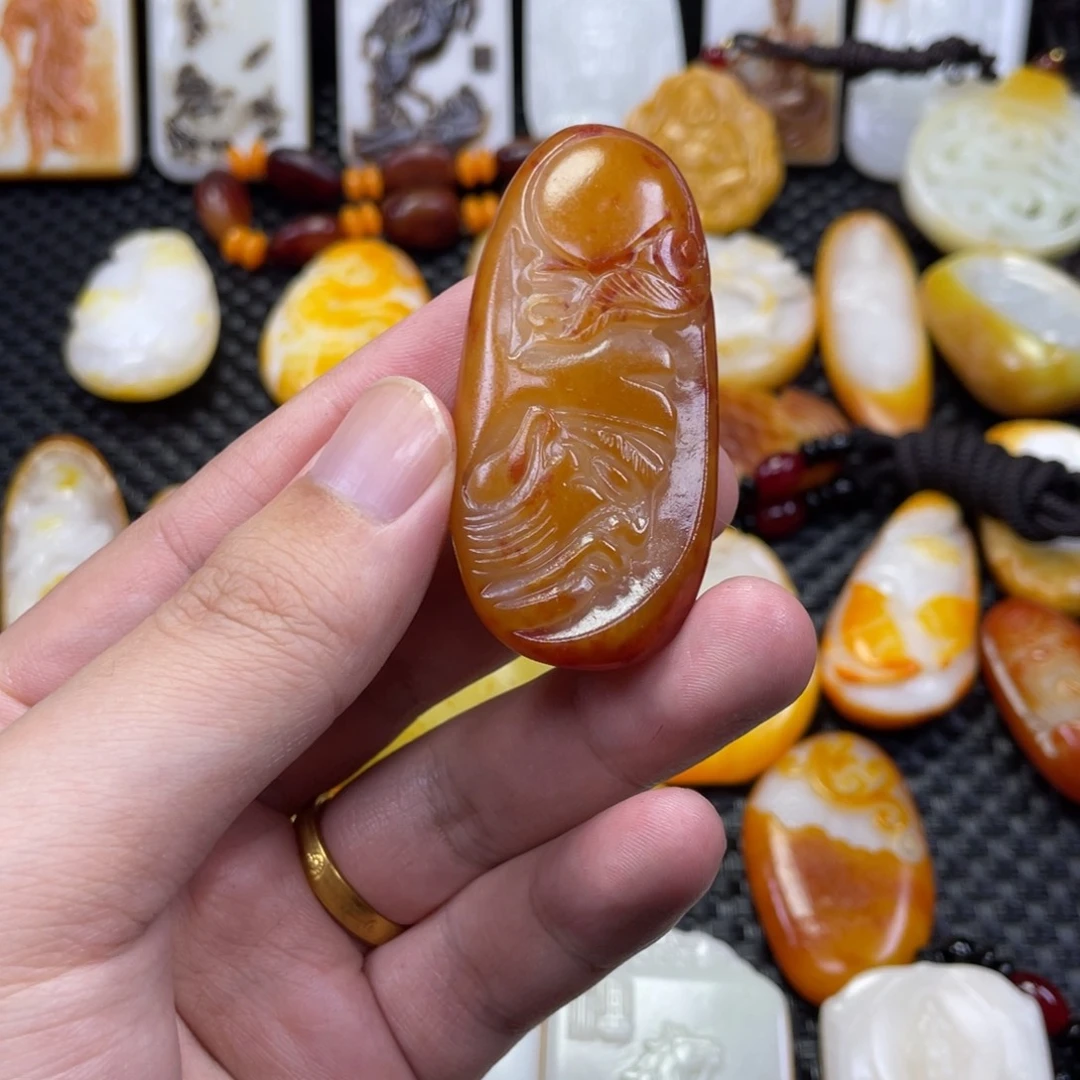 颈饰未镶嵌和田玉尚*