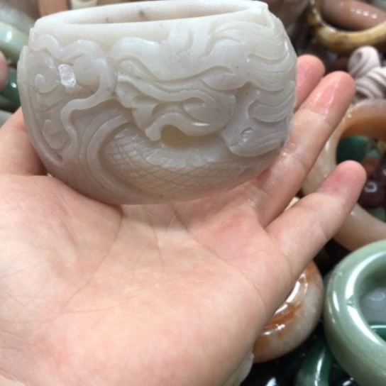 未镶嵌石英岩玉珠宝奇石七**奶