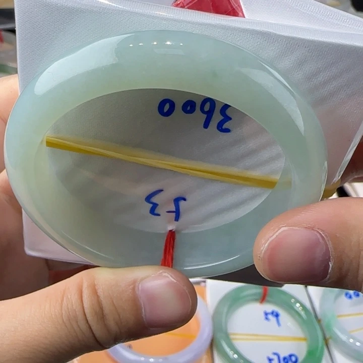 未镶嵌手镯翡翠翡翠手镯