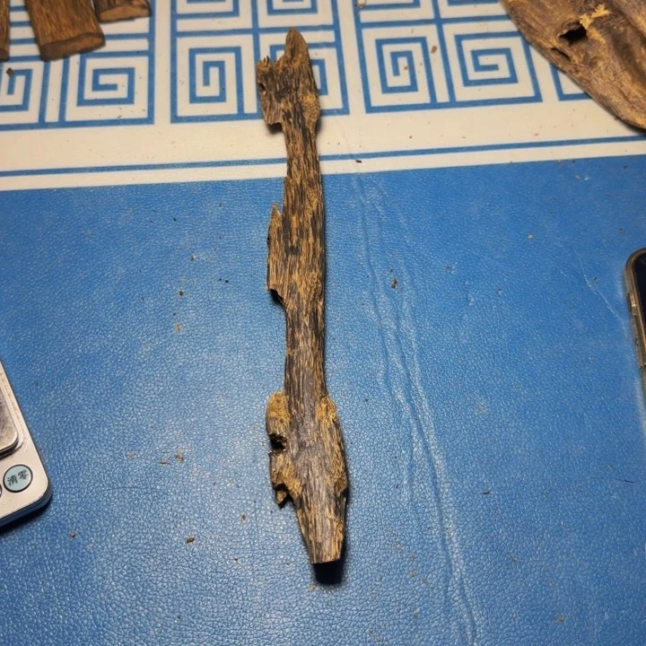 木午**雨手工艺雕塑根雕木方板材44克