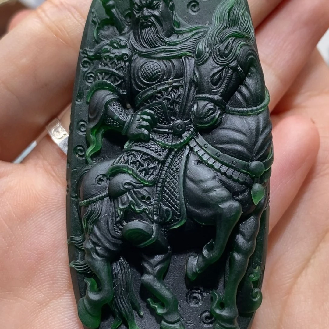 定制翡翠未镶嵌翡翠关公