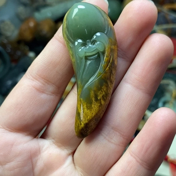 岫岩河磨玉（透闪石质玉）颈饰未镶嵌乐**中