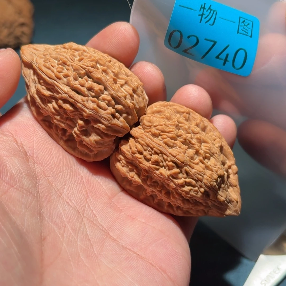 文玩核桃吊坠塔尖