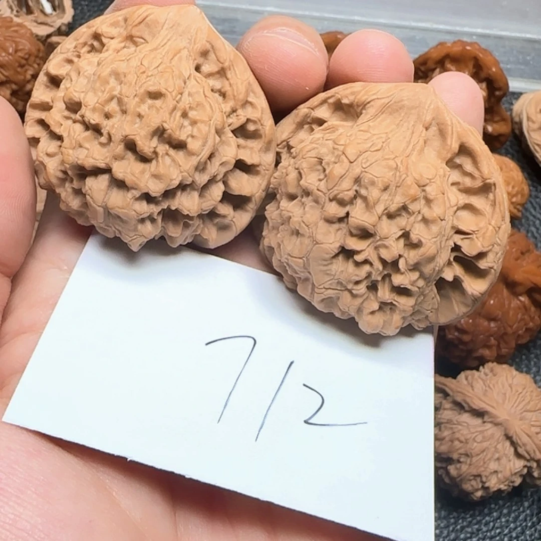 栉***雨文玩核桃吊坠712 官帽50 尺