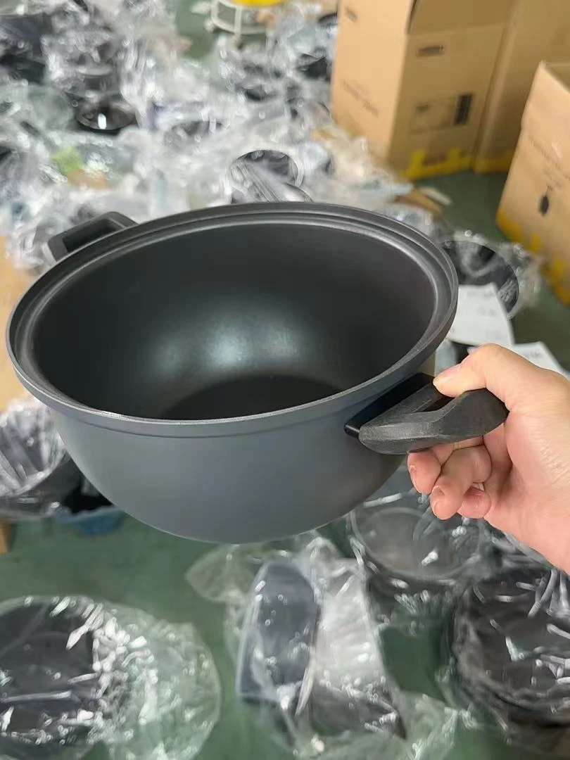 B4双耳汤锅口径26cm。高度13cm，外贸尾货，介意勿拍，