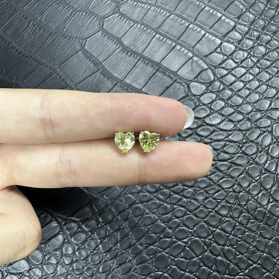JDP1008阿鲁沙-典藏轻奢黄钻-精工925耳钉