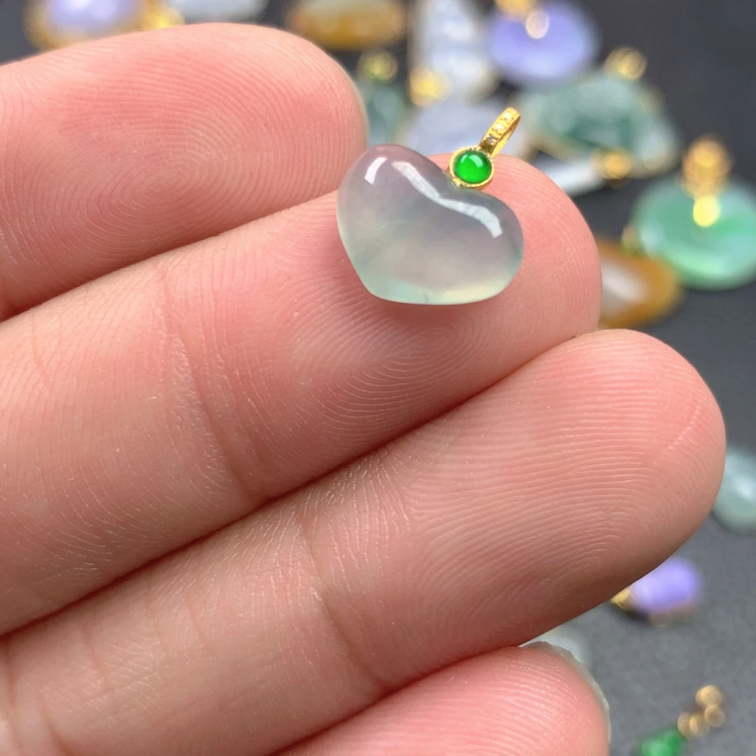 【闪购商品】颈饰18K金镶嵌翡翠翡翠