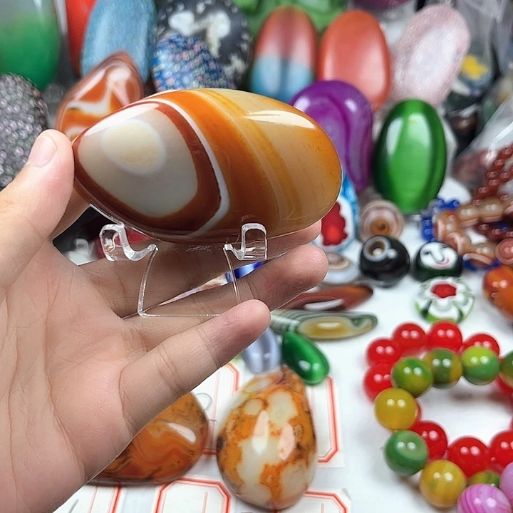 强***玛瑙/玉髓未镶嵌珠宝半成品