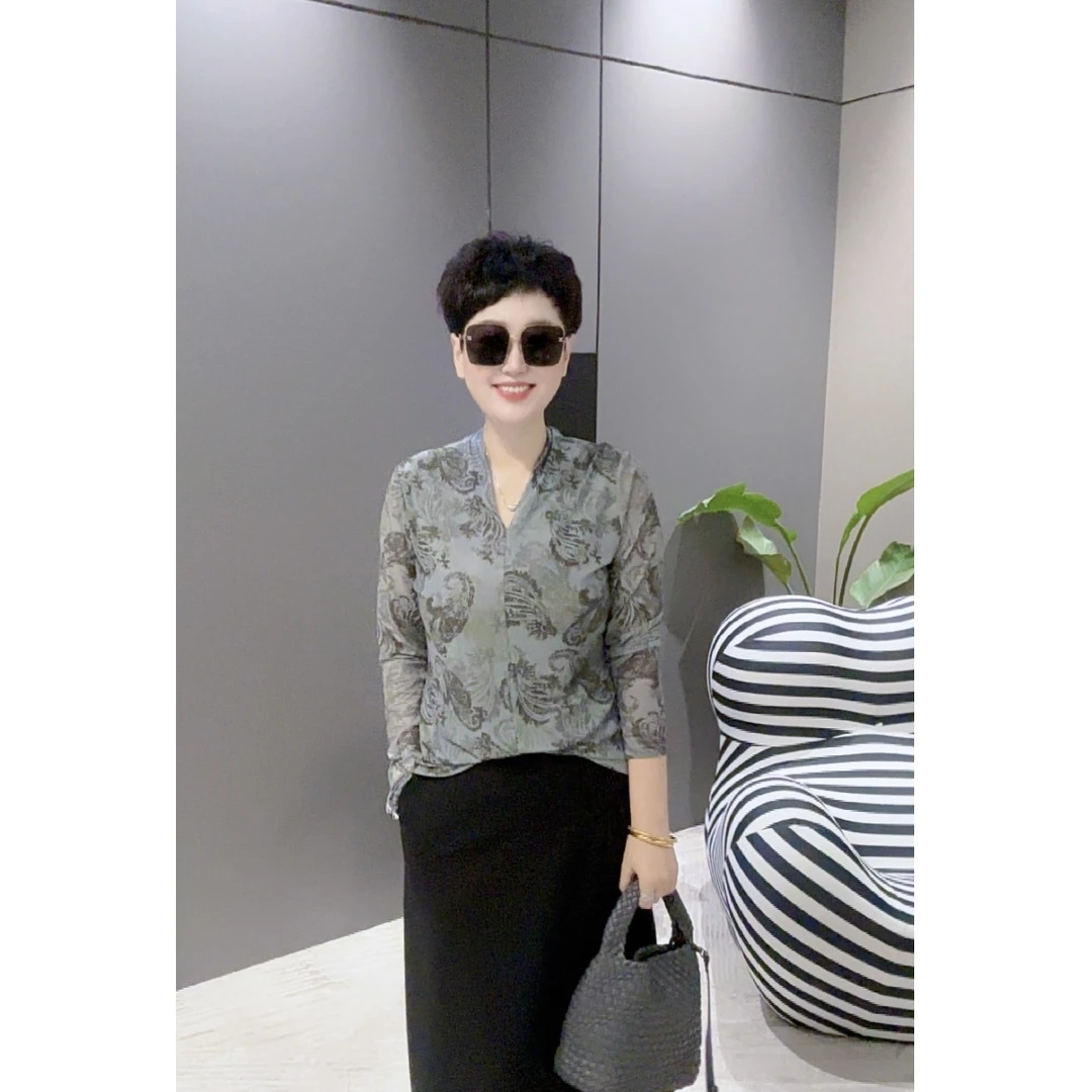 秋季新款90g加密韩国网活性印染柔软透气法式复古V领衬衫【7222】jj