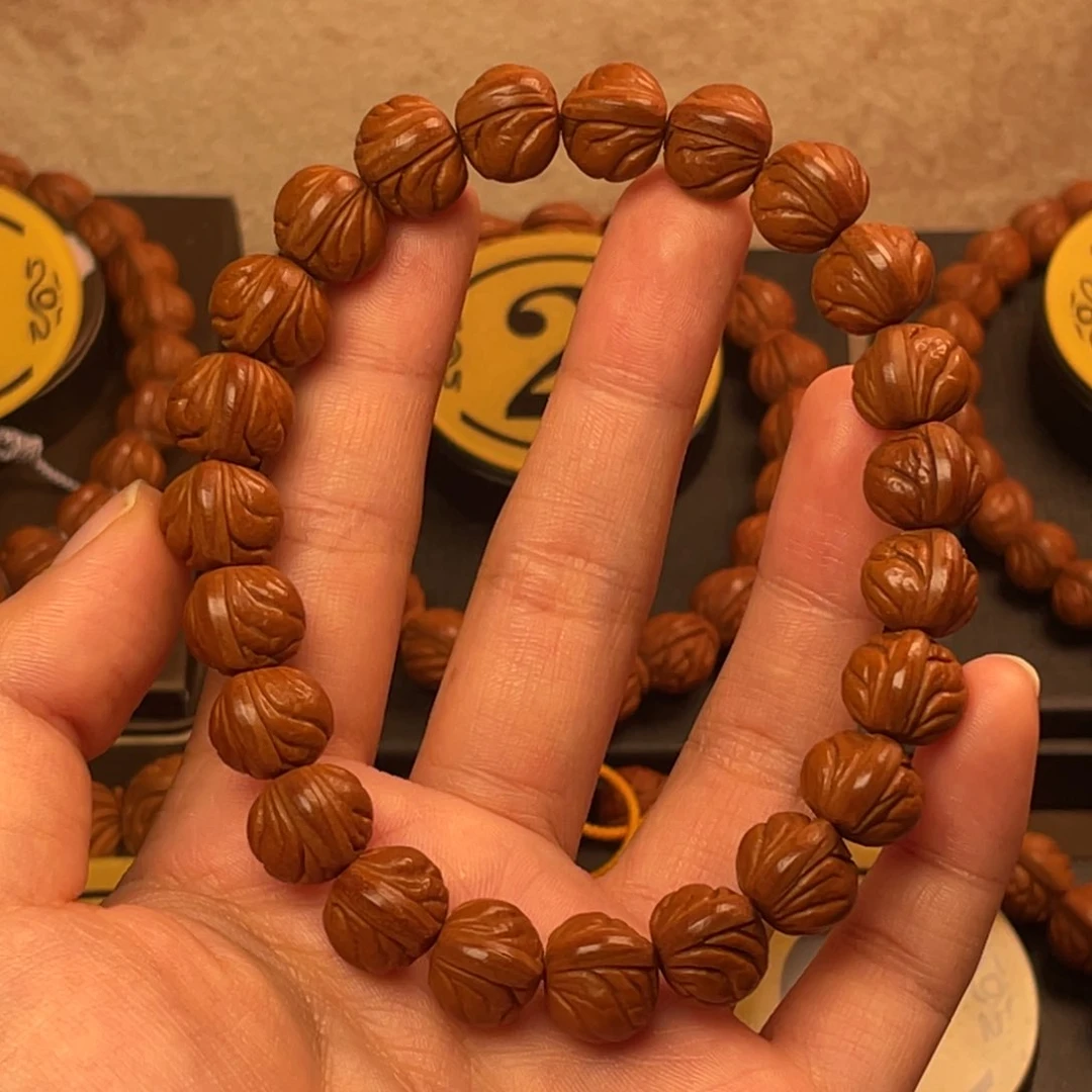 吊坠桃核玉龙脊12