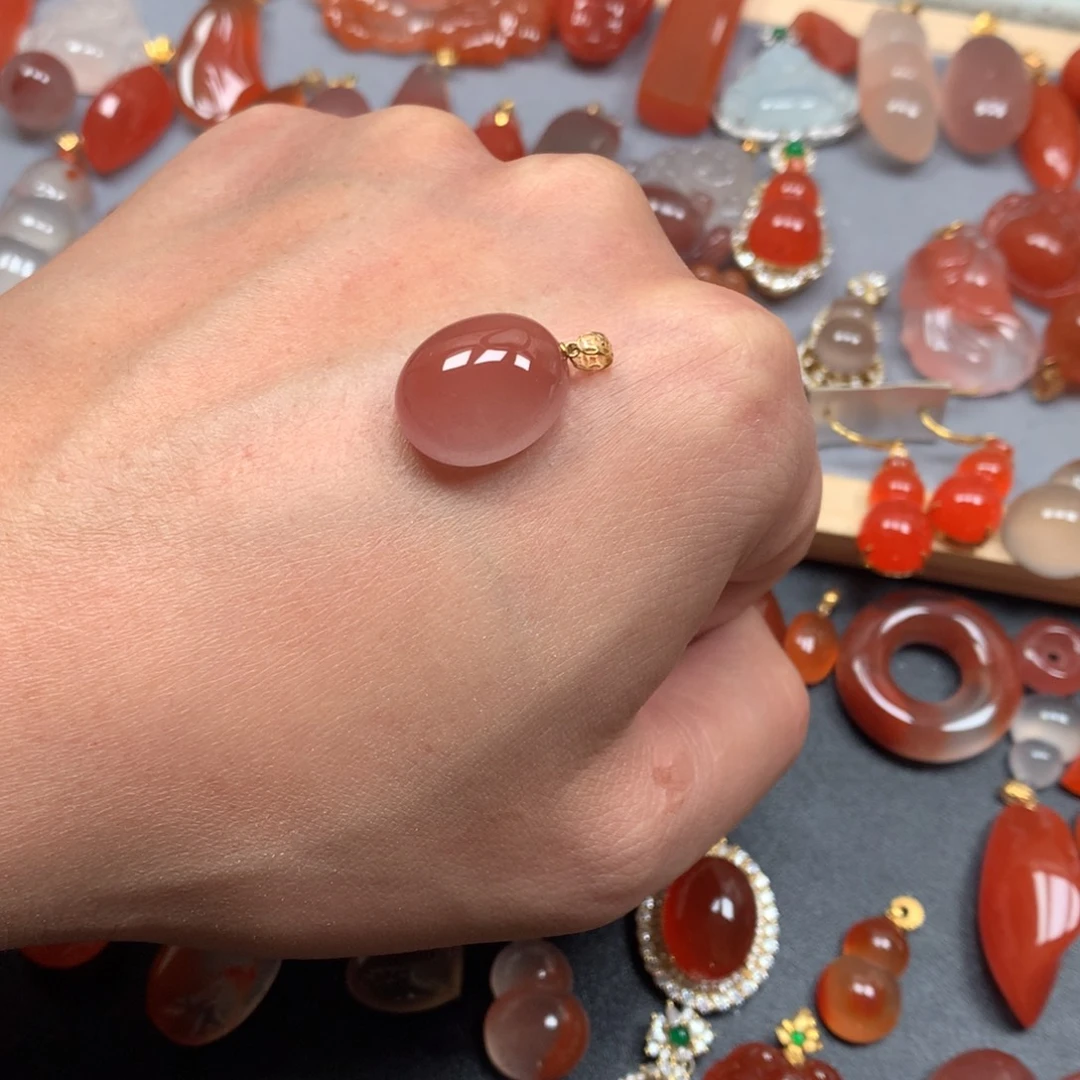 南红玛瑙未镶嵌颈饰