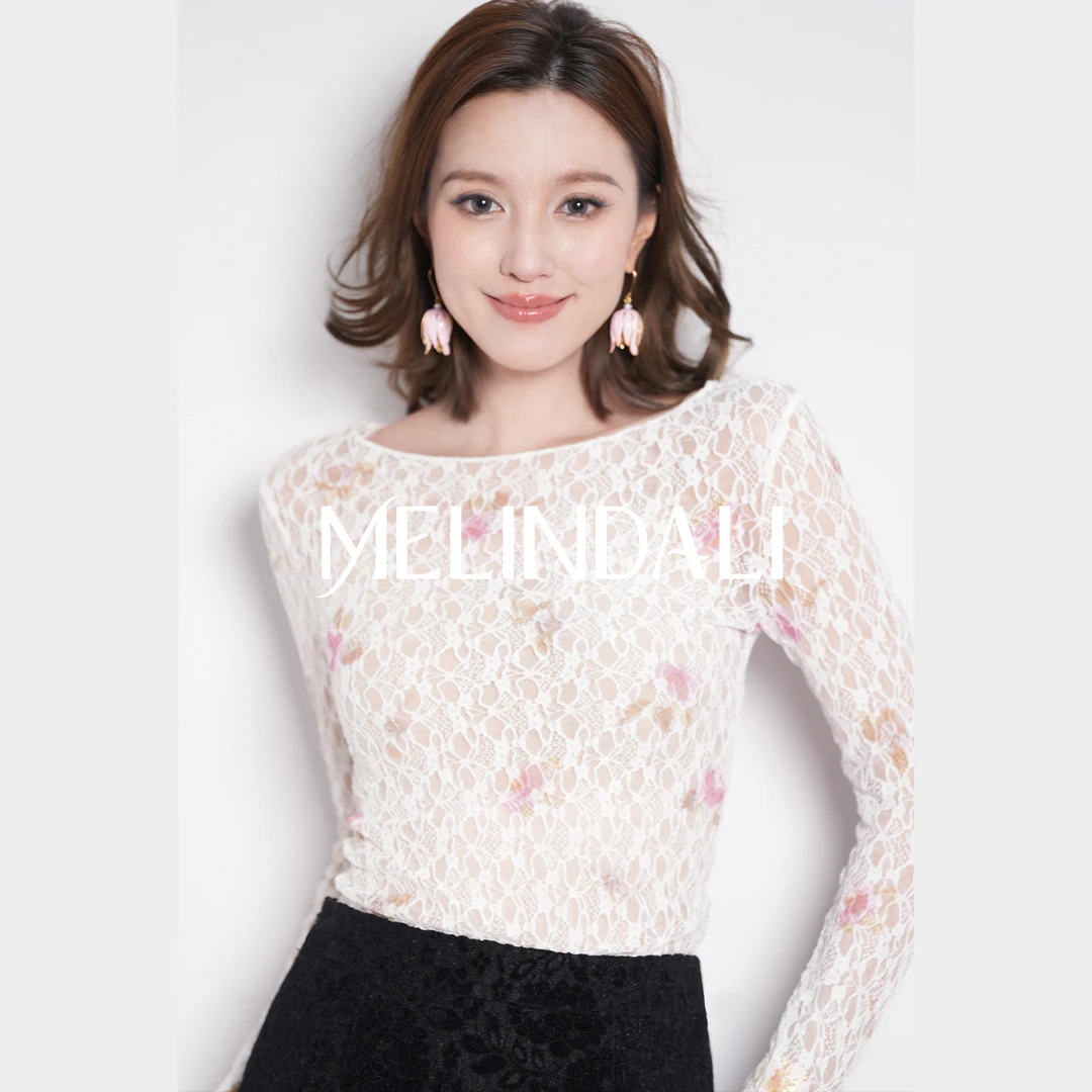 Melinda Li【柔雾蕾丝】法式优雅蕾丝镂空一字领腰部抽褶显瘦上衣