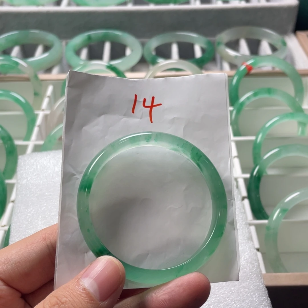 石英质玉（非洲翠）未镶嵌手镯14-53+