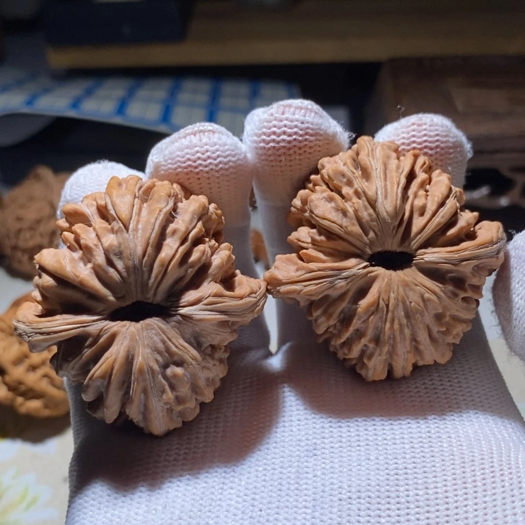 k***文玩核桃吊坠平谷楼43.5