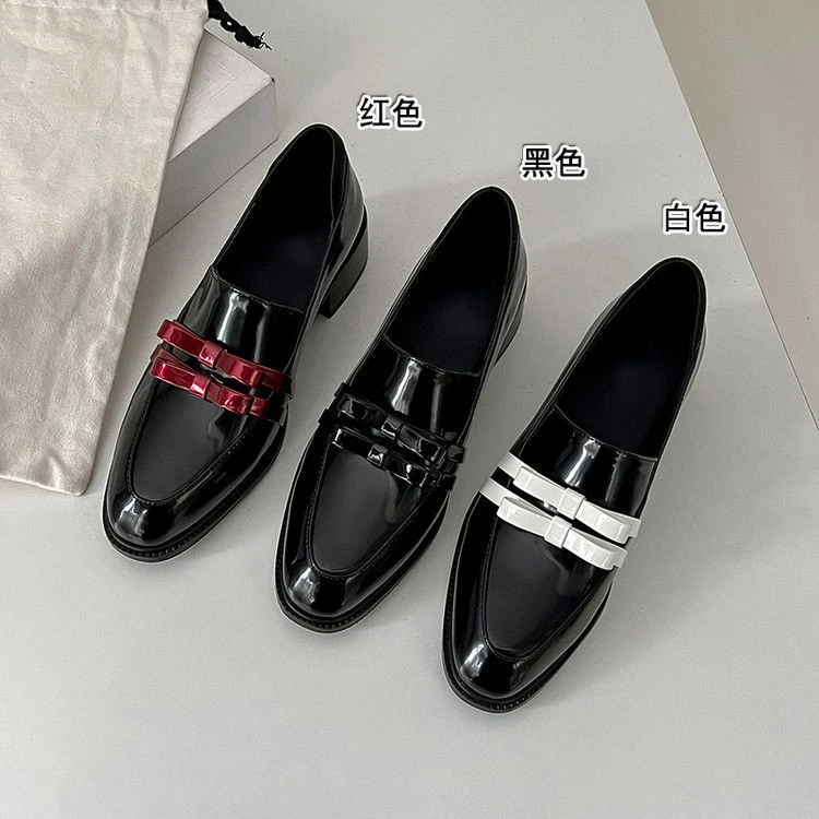 乐福鞋红色2025新款双蝴蝶结女鞋方头复古小皮鞋黑色单鞋秋季百搭
