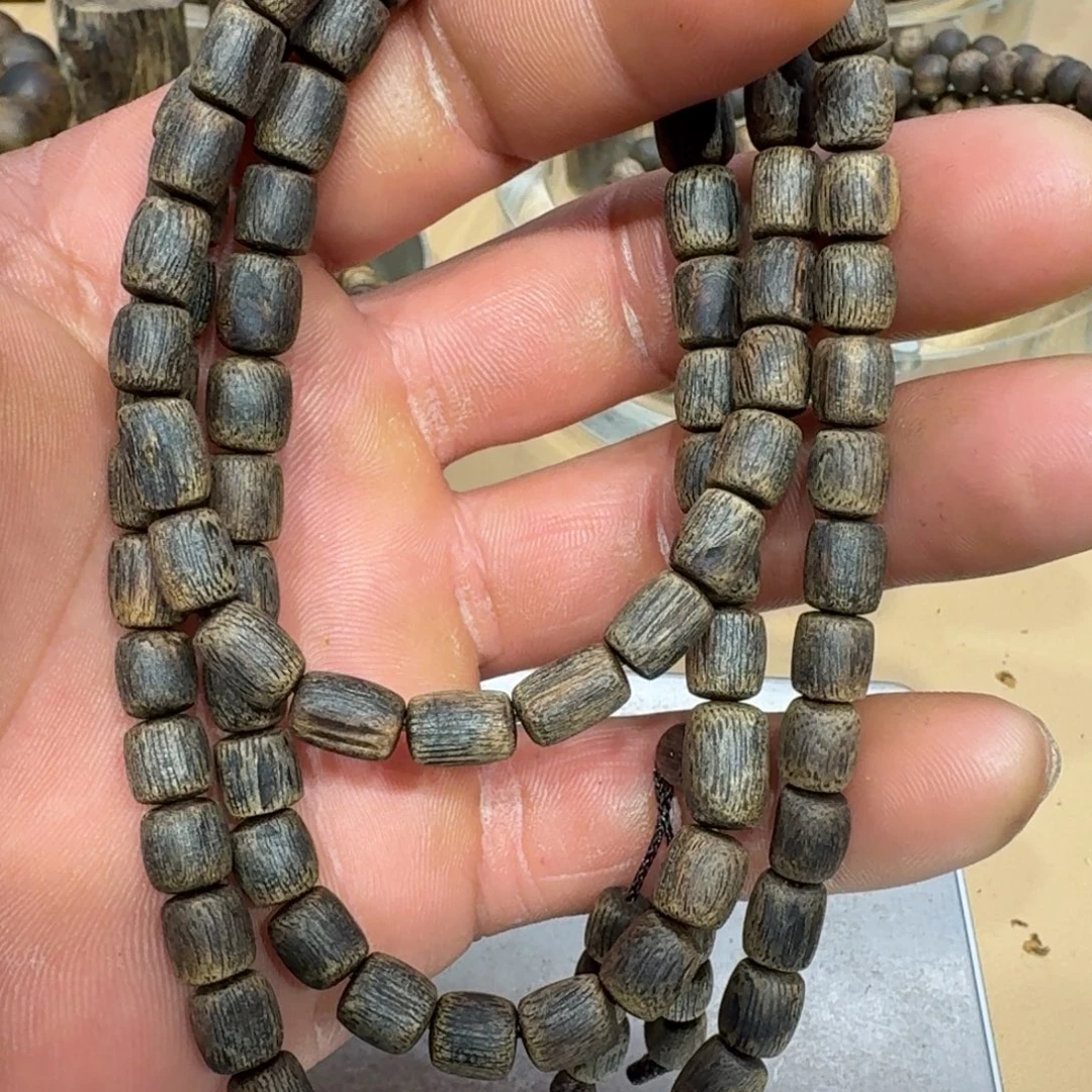 泉***家沉香沉香碎屑味道不错