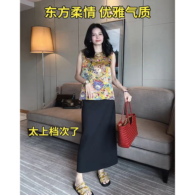 高级感国风复古漂亮马甲2025夏季新款独特洋气圆领百搭无袖上衣