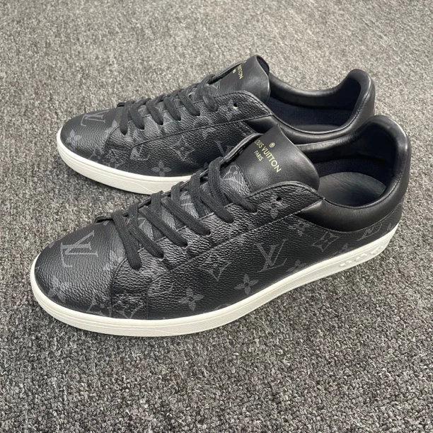 95新 LouisVuitton/路易威登 Luxembourg 板鞋42码98新公价9800