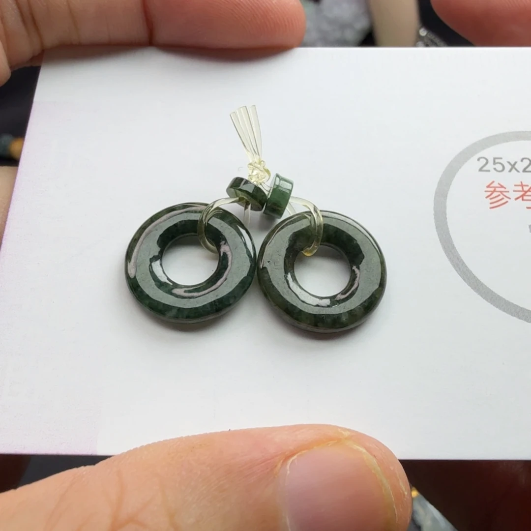 翡翠未镶嵌颈饰12