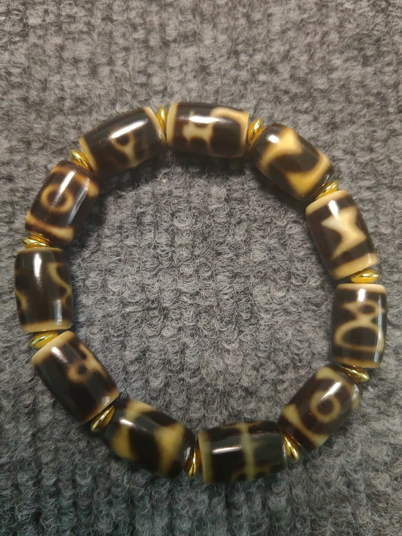 多宝手串对孔16直径10.6左右