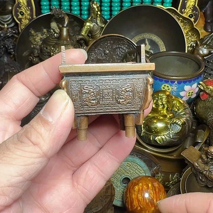 铜器摆件收收藏藏