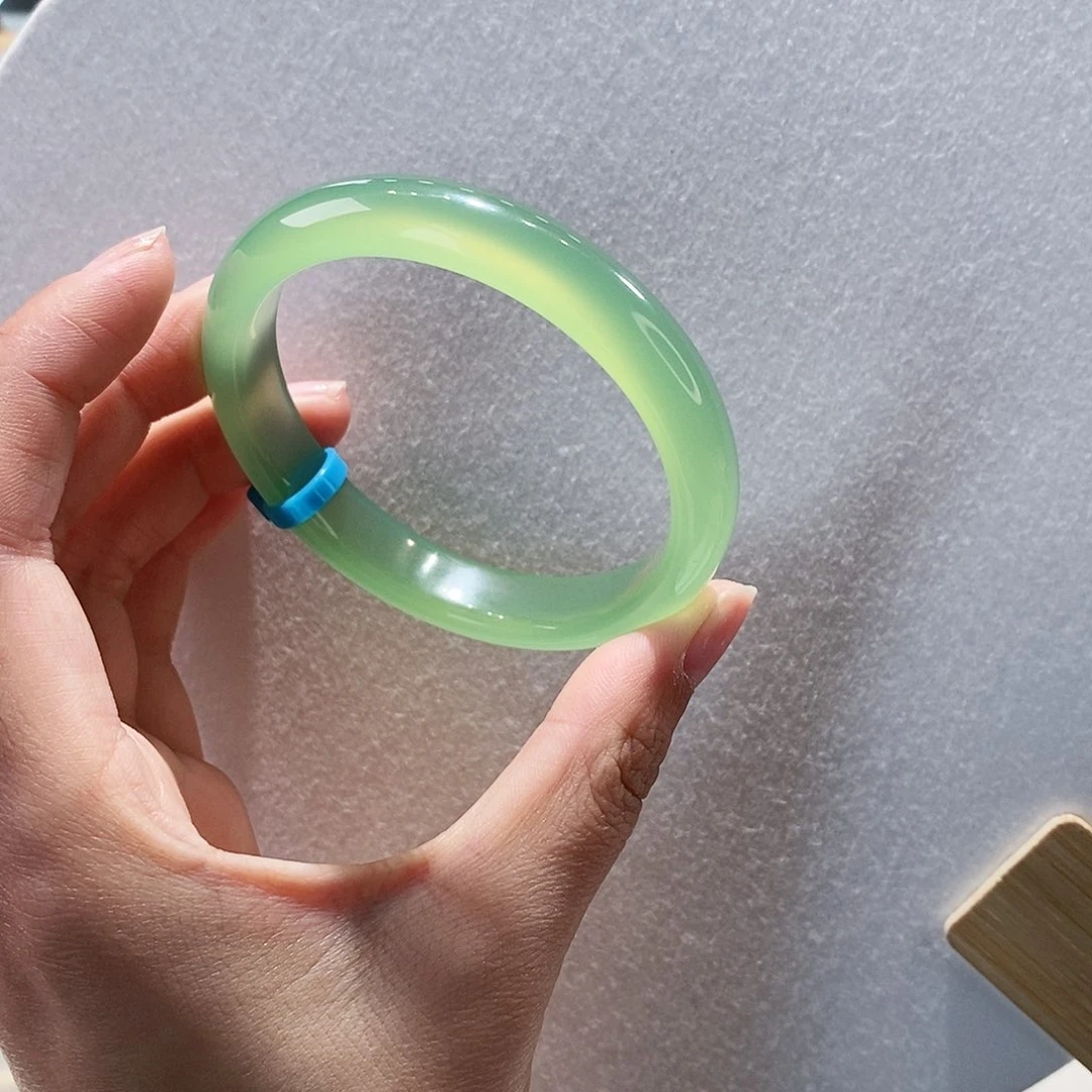 玛瑙/玉髓手镯未镶嵌56.4